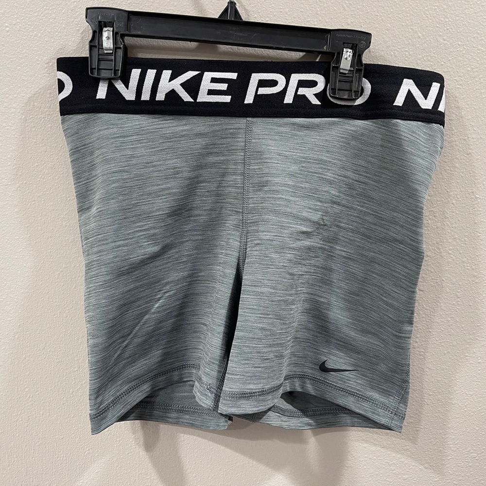 Nike Pro Heather Gray Performance Shorts